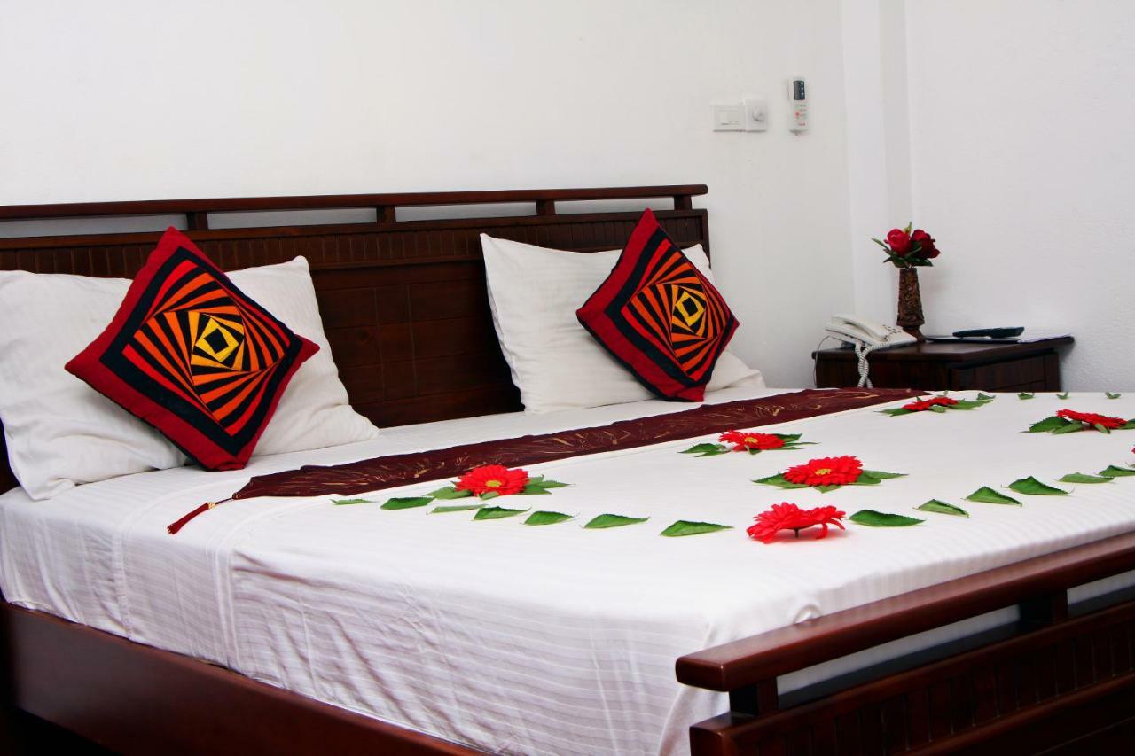 راتنابورا Rajanawa Resort المظهر الخارجي الصورة
